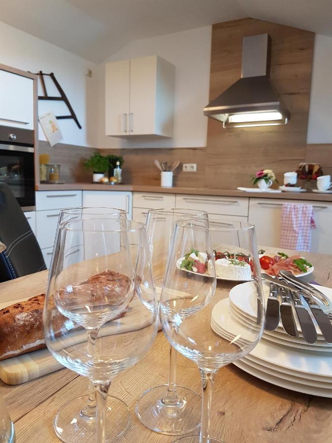 Ferienwohnung An Der Kleinen Schreinerei Hallschlag Bagian luar foto