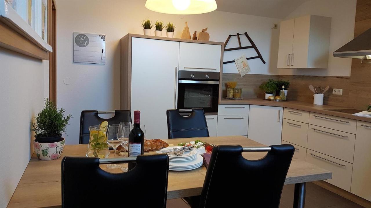 Ferienwohnung An Der Kleinen Schreinerei Hallschlag Bagian luar foto